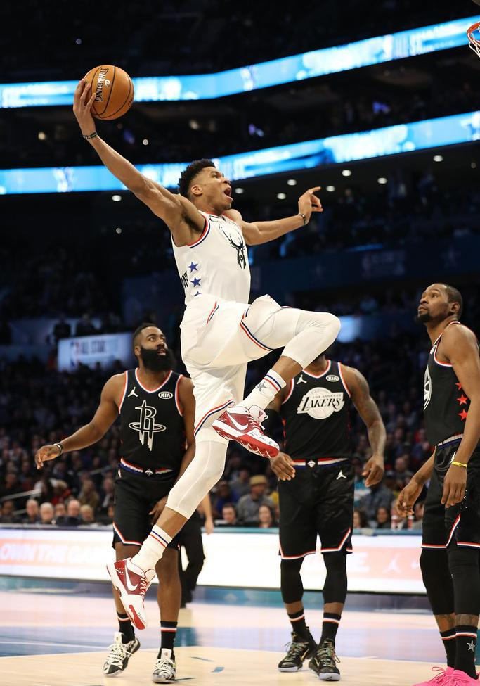 关于巴塞罗那发布备战花絮,集结日手感冰凉,NBA常规赛任务艰巨,心理建设被强调的信息 关于巴塞罗那发布备战花絮,集结日手感冰凉,NBA常规赛任务艰巨,心理建设被强调的信息