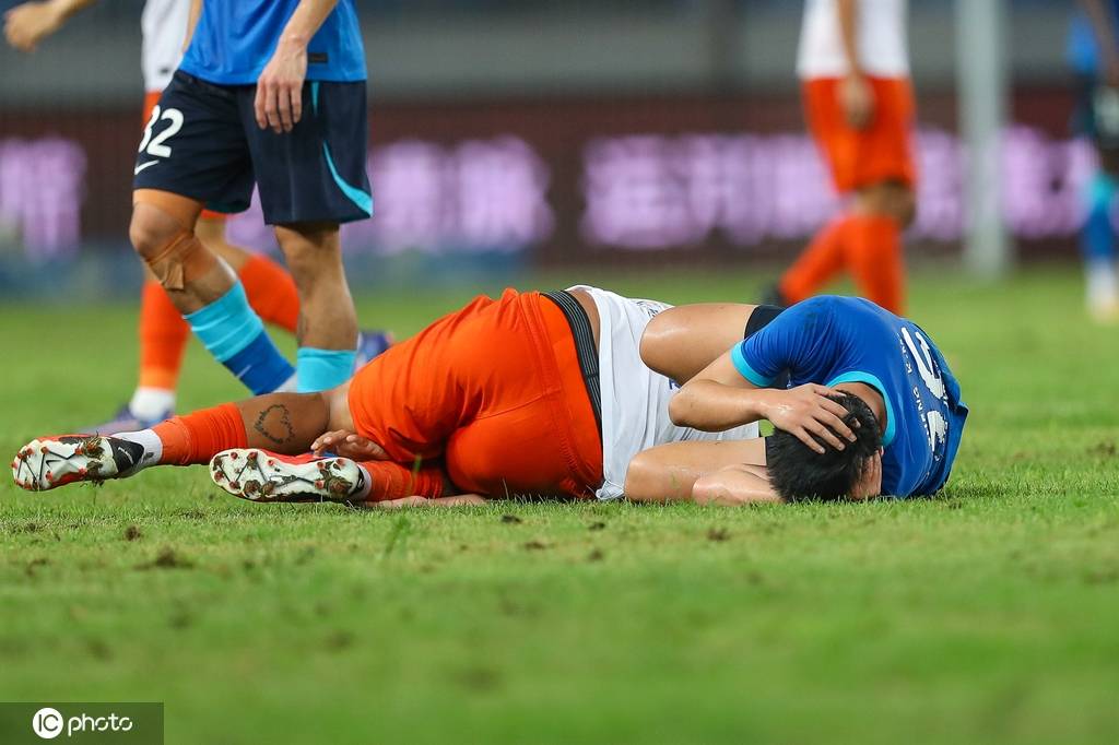 欧篮联赛程吃紧；山东泰山加时末段豪取连胜；引发热议；年轻球员得到机会的简单介绍