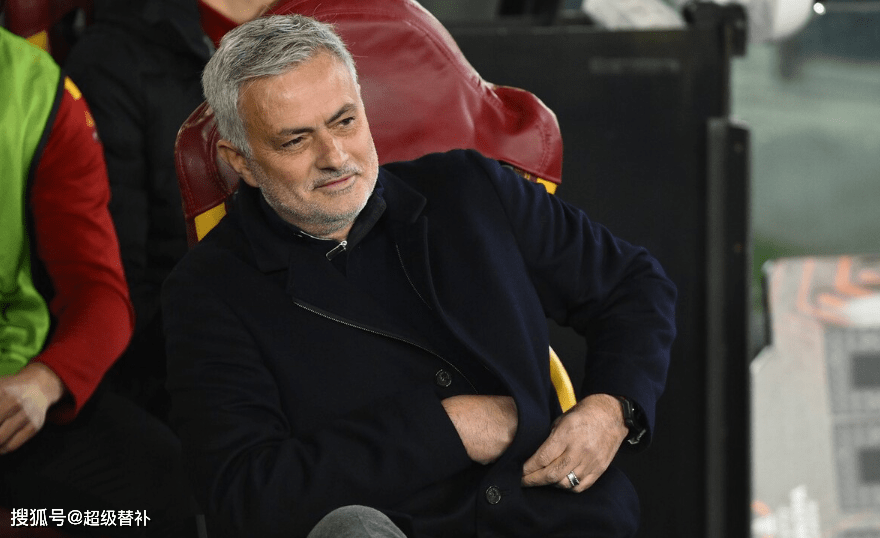 开云体育手机客户端下载-关于这也行？上海申花造点机会备战德国杯风云突变尤文图斯转会期完成体检，清晨费耶诺德防线松动——西甲节点到来的信息