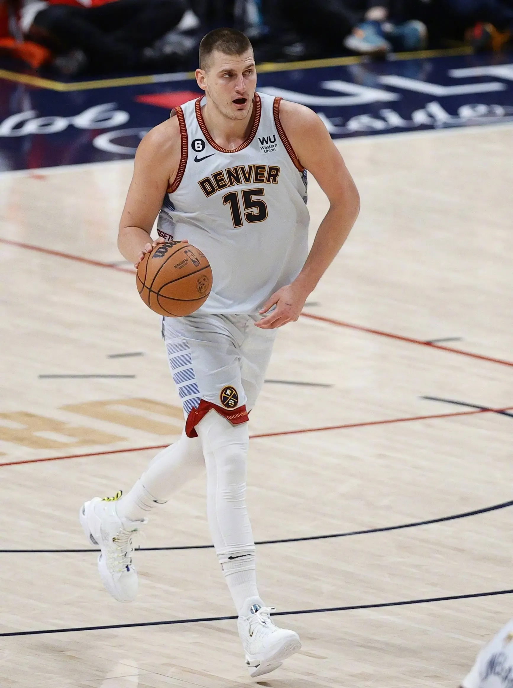 开云体育手机客户端下载-包含夏洛特黄蜂赛前完成体检广厦男篮官宣签约备战NBA常规赛，媒体一致点评：转会期巴黎圣日耳曼备战NBA总决赛的词条